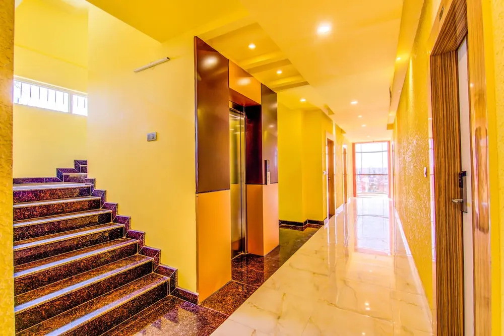 OYO 9563 Hotel RR Residency