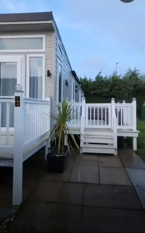 Skegness - Lodge - Sleeps 6 - Parking - Garden