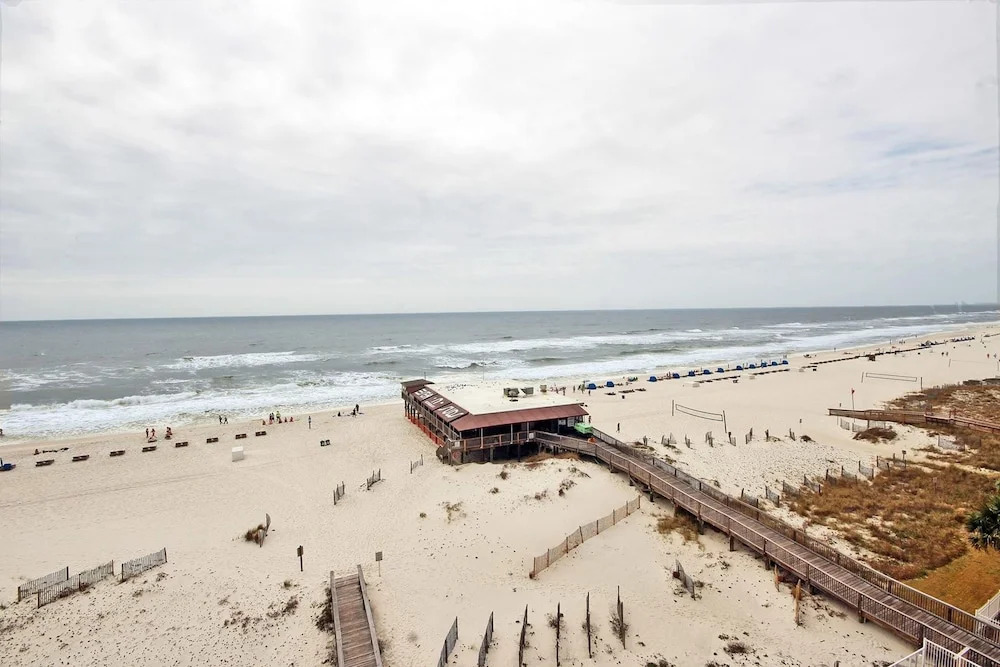 Boardwalk 684