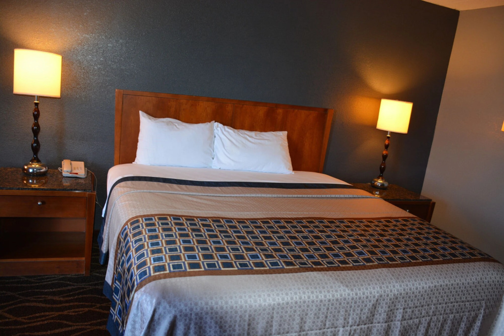 Travelodge by Wyndham Walterboro