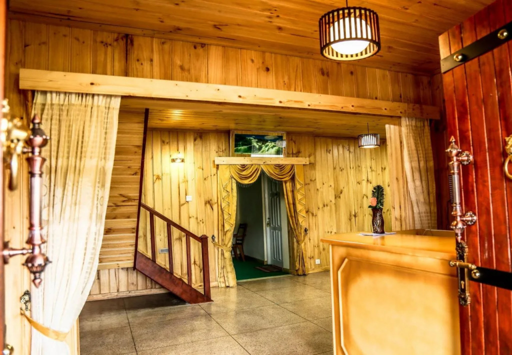 Himawari Hills Hotel and Hostel