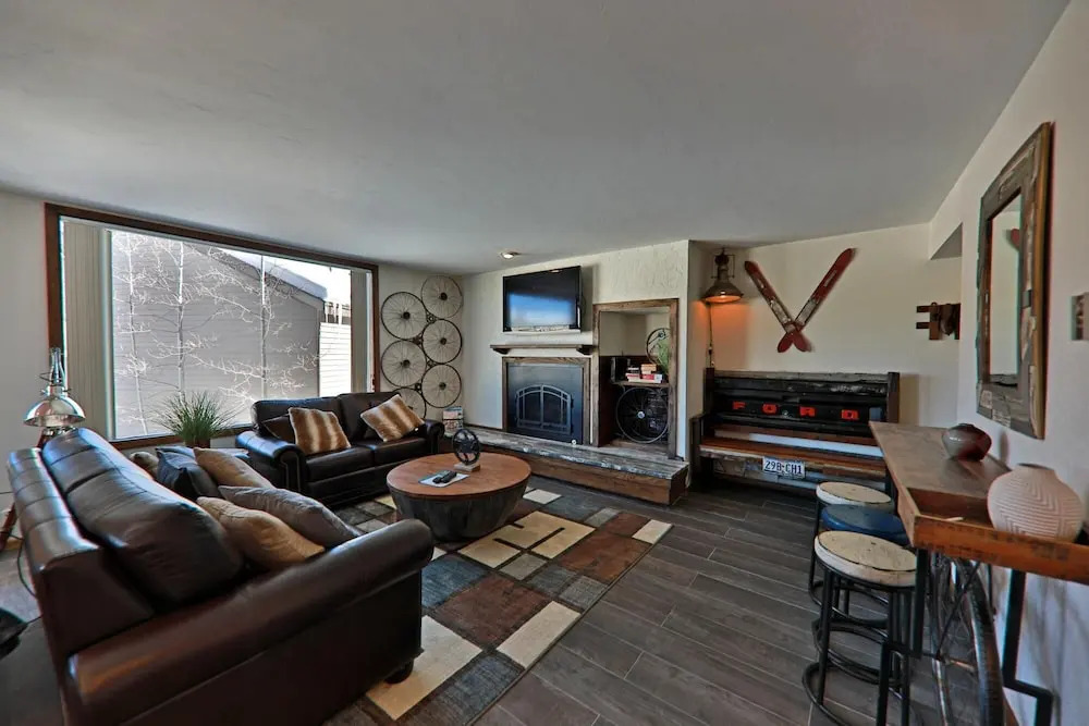 Snowblaze A14 2 Bedroom Condo by RedAwning