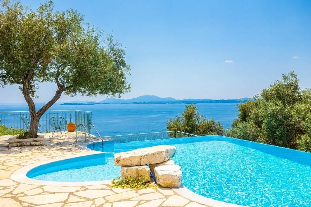 Persephone Large Private Pool Walk to Beach Sea Views A C Wifi Car Not Required - 196