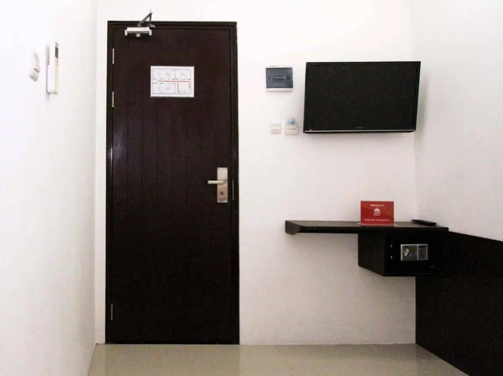 ZEN Rooms Menteng Cikini