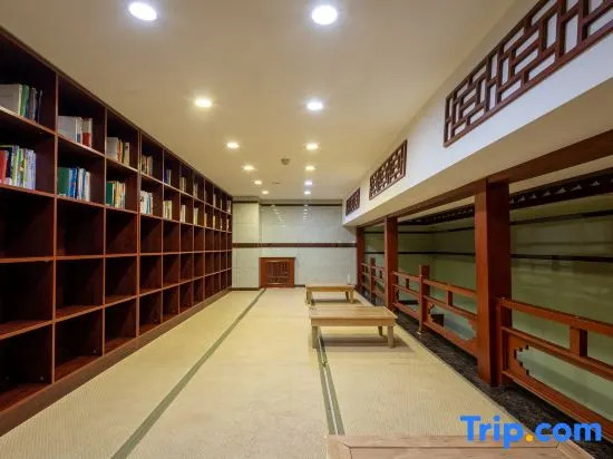Xifeng Hotel