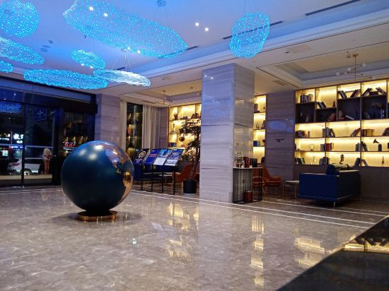 Kyriad Hotel (Loudi Central Hospital Vocational and Technical College Store)