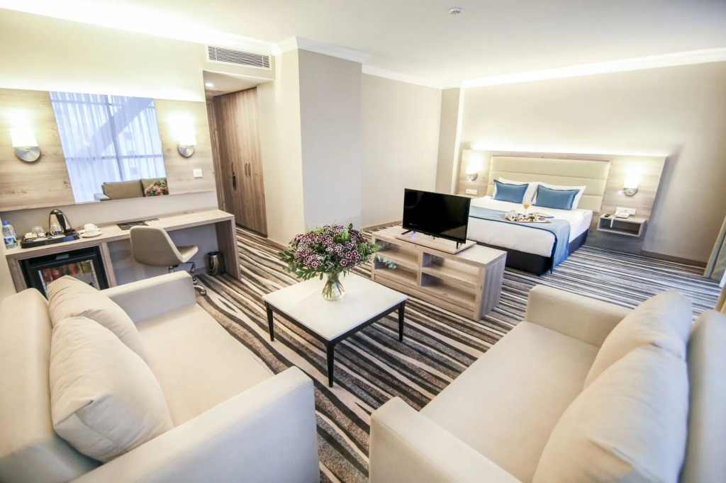 Hotel Excellence Inn