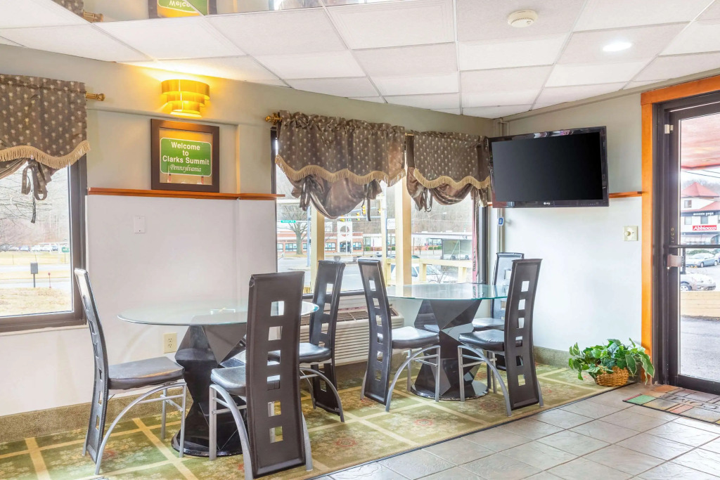 Econo Lodge Clarks Summit - Scranton