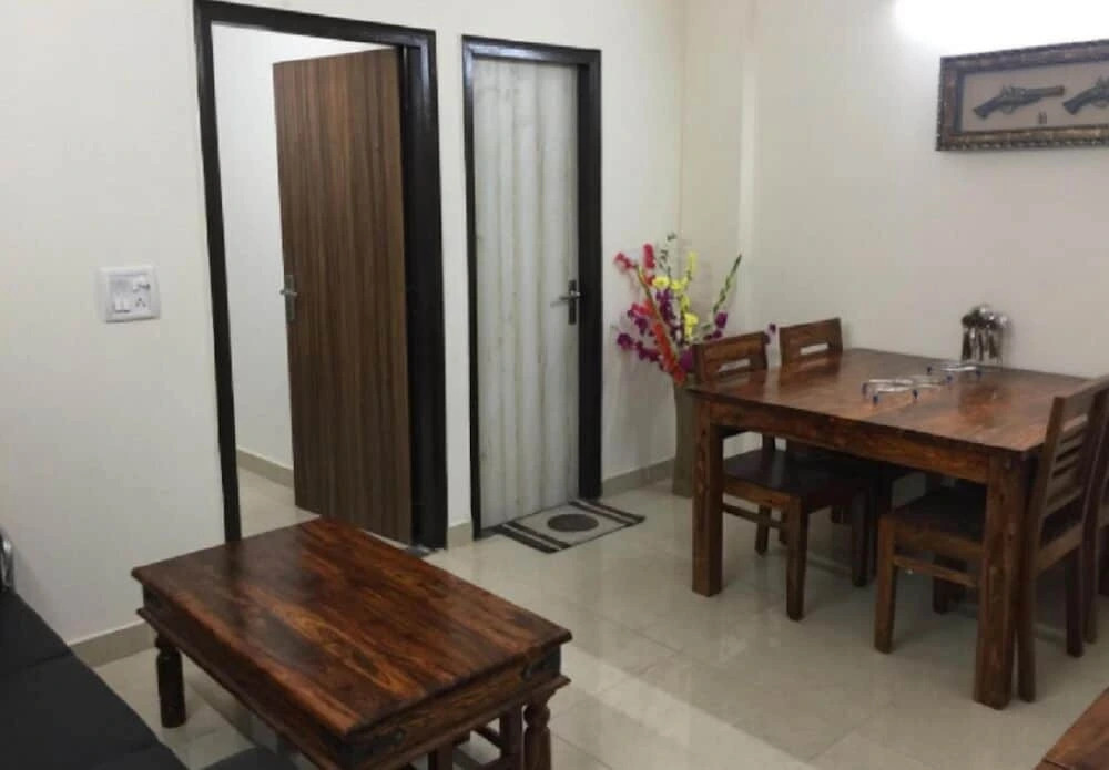 The Raveesh Rooms