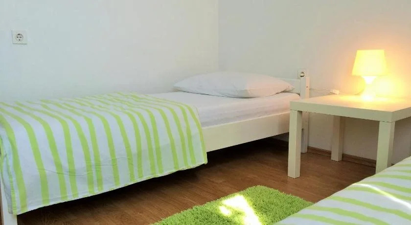 Apartments Parać