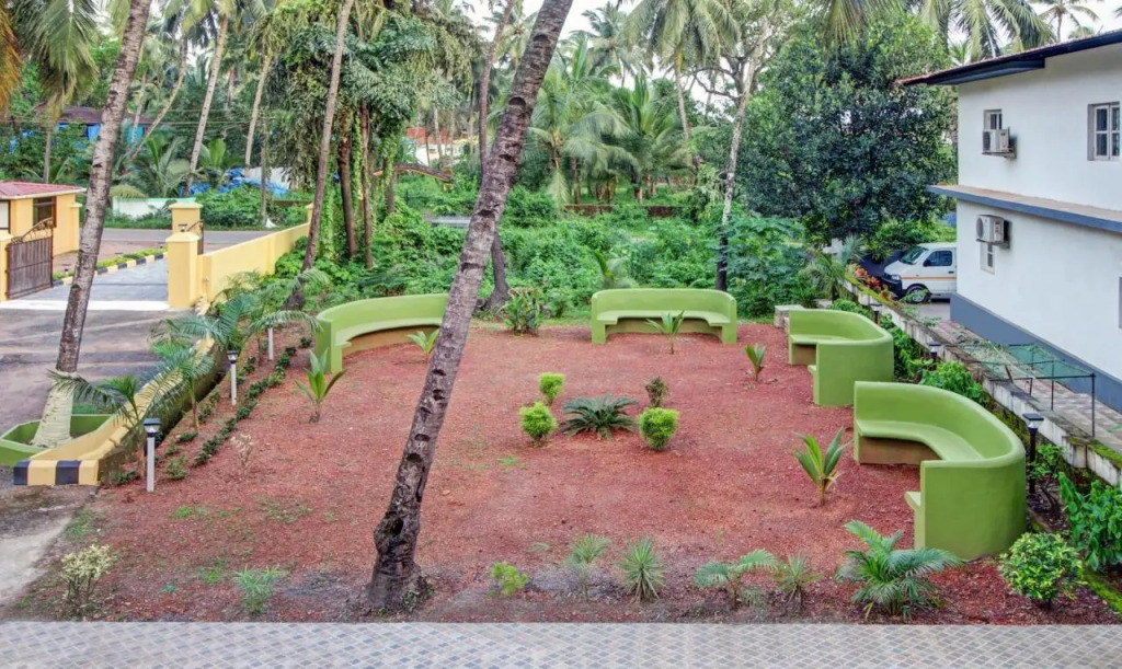 Treebo Majestic Palms, 2 Km From Colva Beach