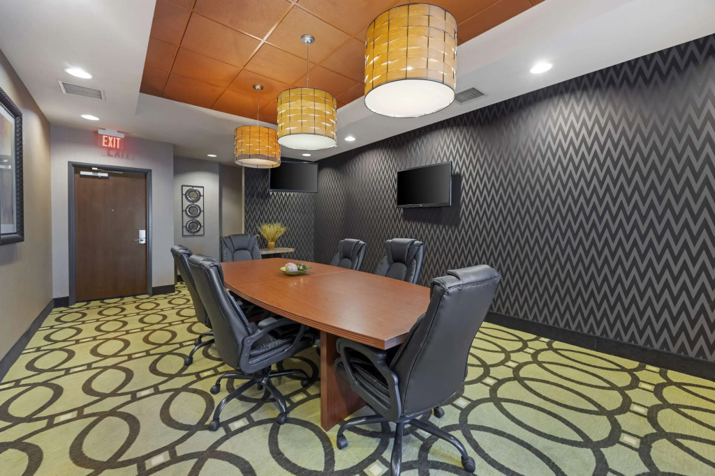 Best Western Plus Tupelo Inn & Suites