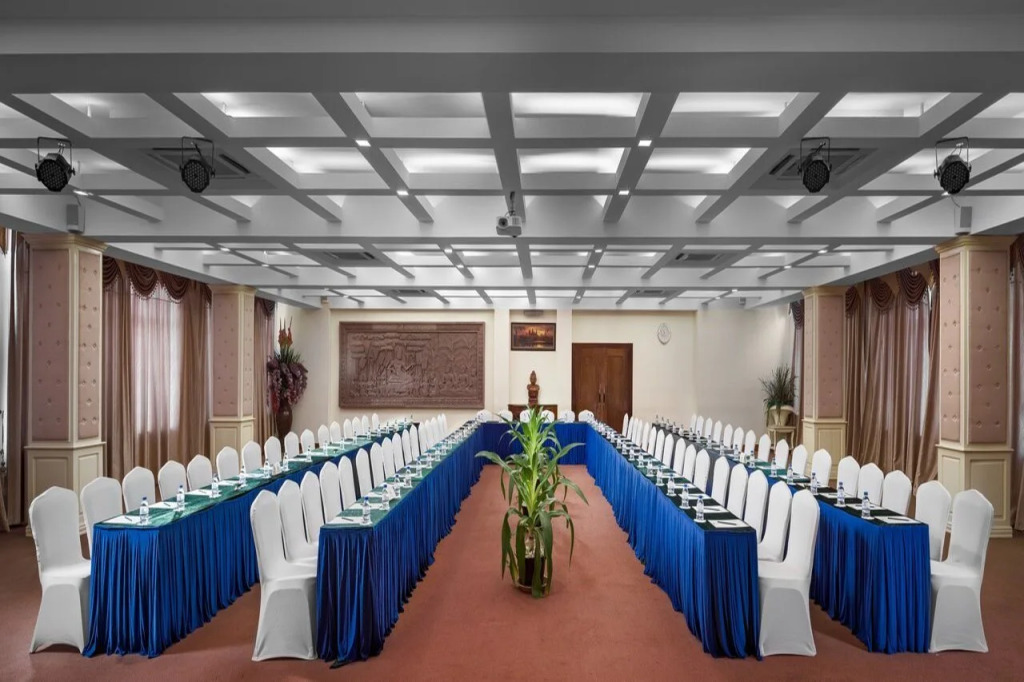 Green Palace Hotel