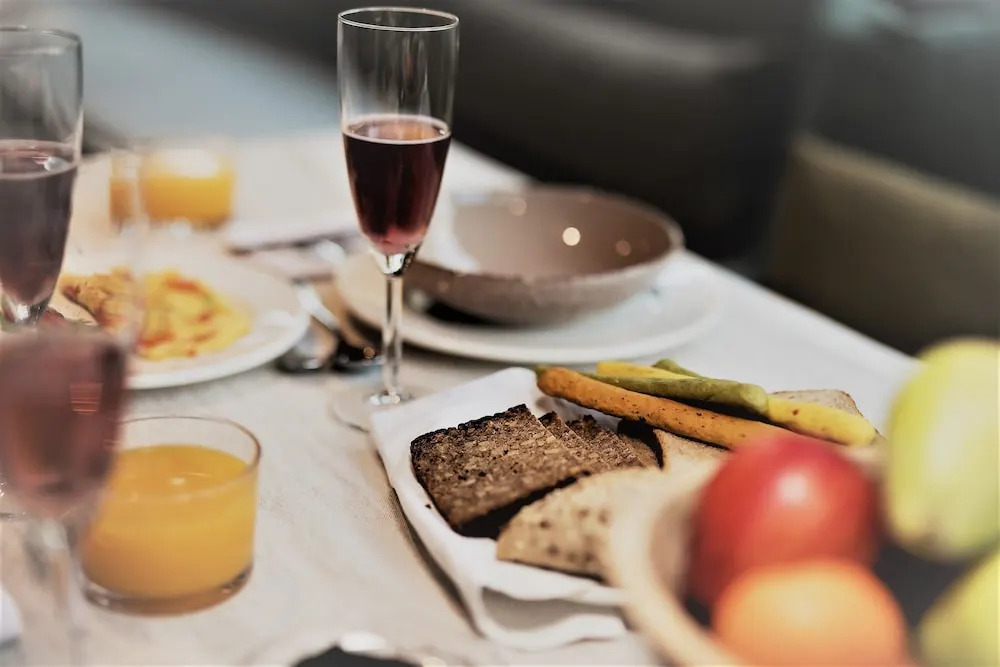 MIRIVILI hospitality & wellness