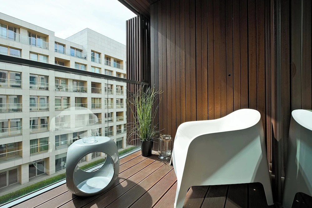 Warsaw Hub ApartHotel