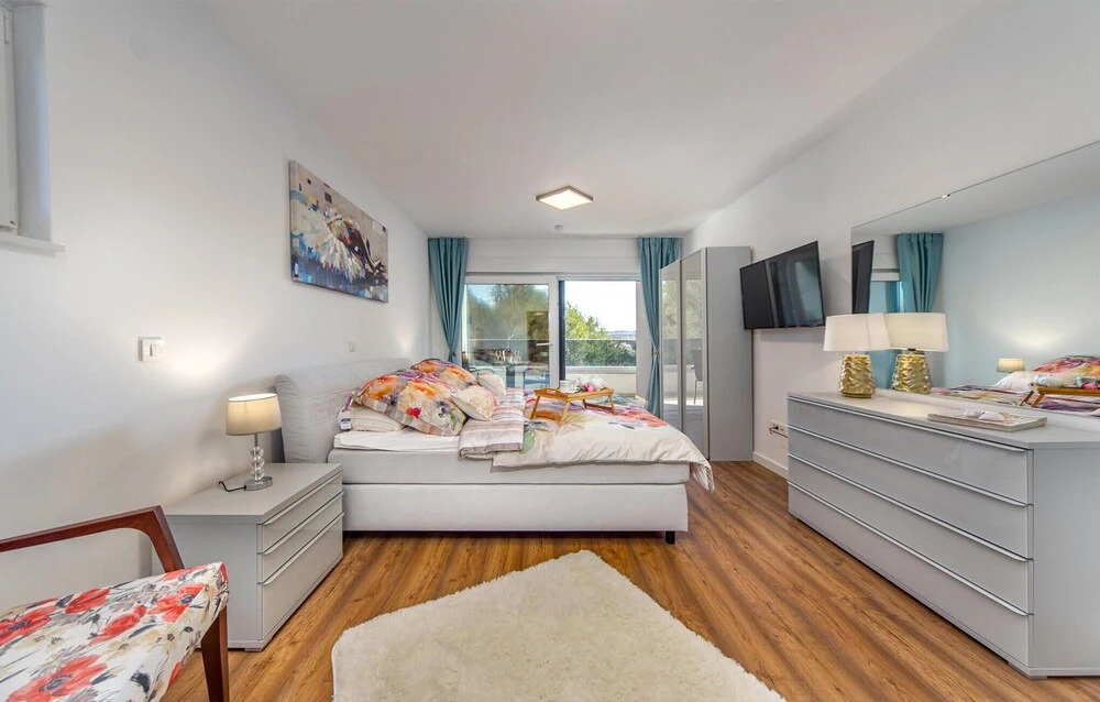 Nice Home in Sibenik With Sauna, 5 Bedrooms and Heated Swimming Pool