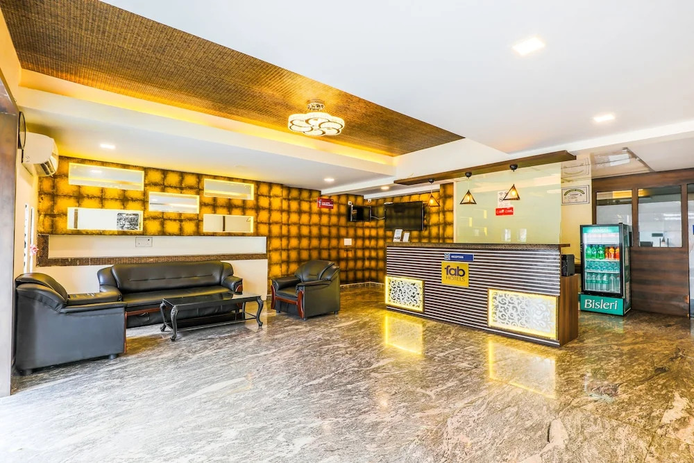 Fabhotel Star Holiday