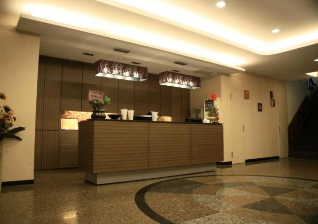 Home Full Hotel