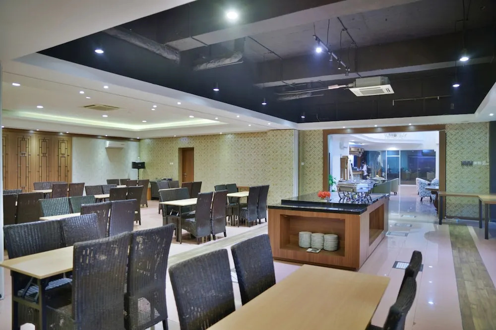 Hotel Jusenny Syariah by OYO Rooms