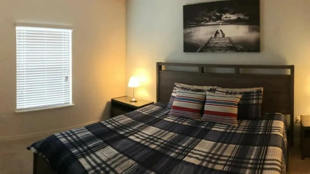 Family 4BR Stay Near Orlando Parks