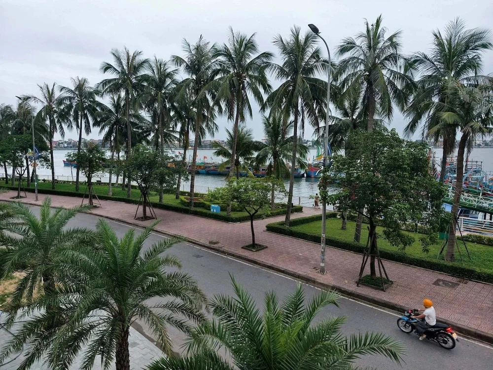 July Hotel Quang Binh