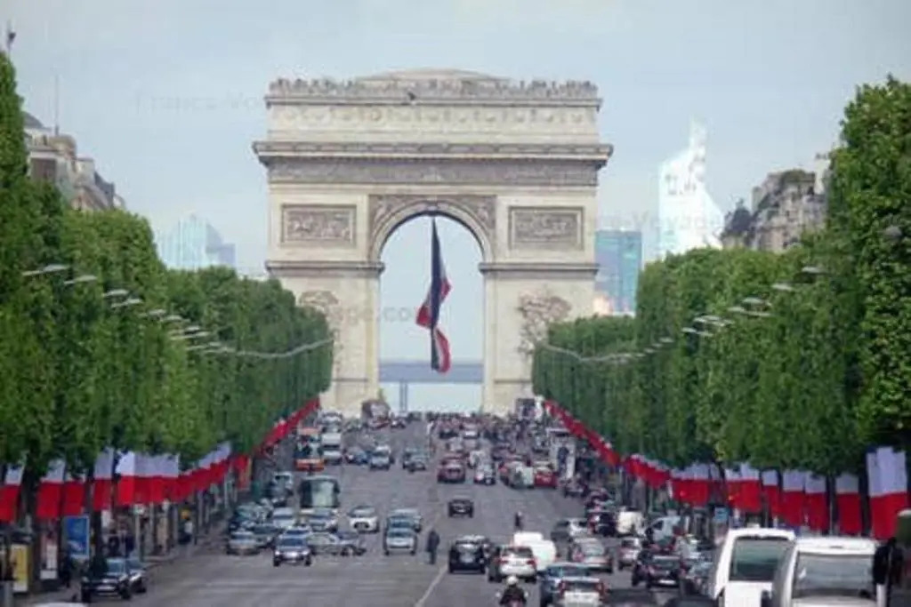 REFAIT A NEUF Appartement proche de Paris