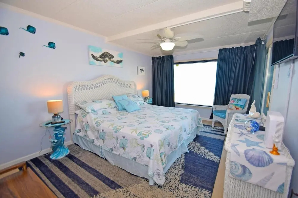 Marigot Beach 303 2 Bedroom Condo by RedAwning