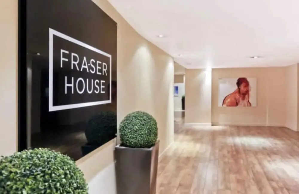 Heart Of Aberdeen City Centre 3 Bedrooms Apartment