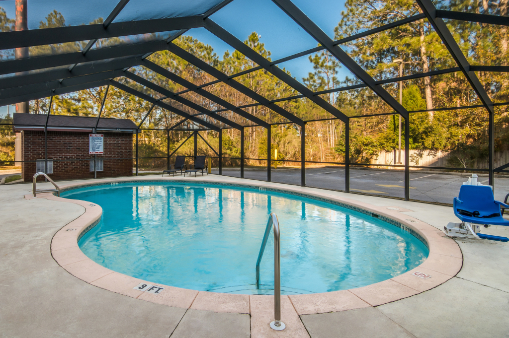 Red Roof Inn & Suites Pensacola East - Milton