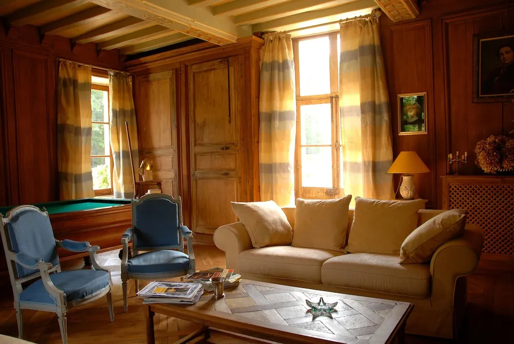 Château De Chambiers