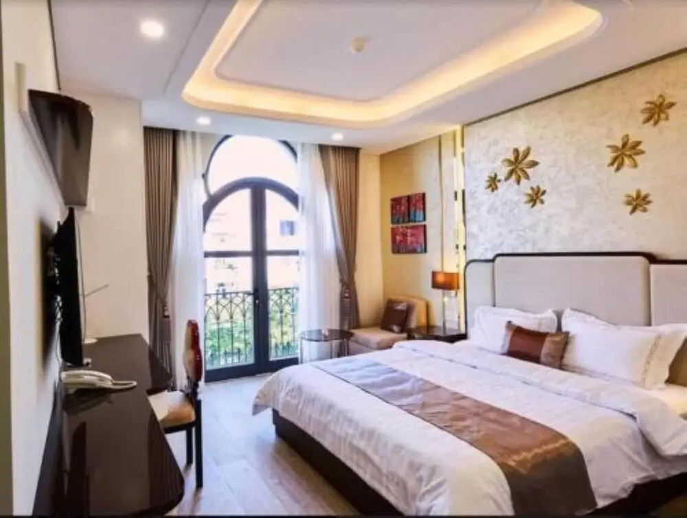 Golden Tree Hotel & Apartment