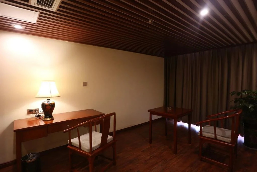 Mingshan Hotel