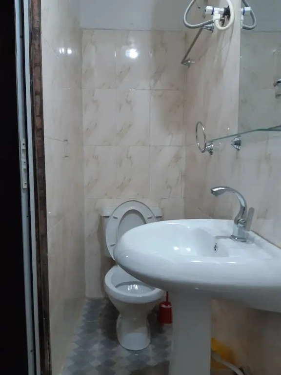 Goddis Apartments