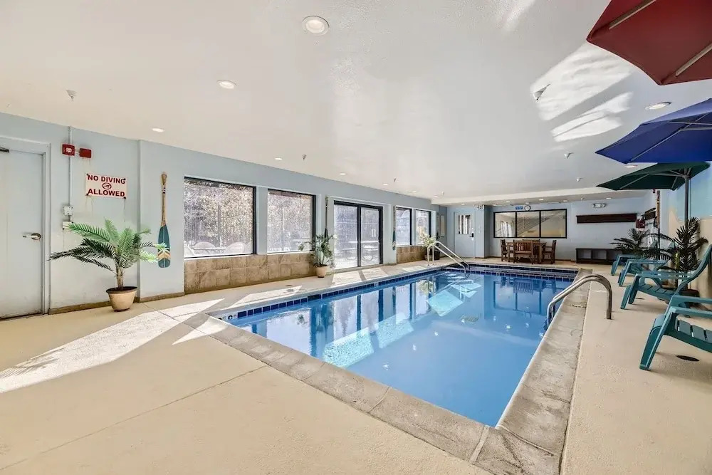 5023 Gateway 2 Bedroom Condo
