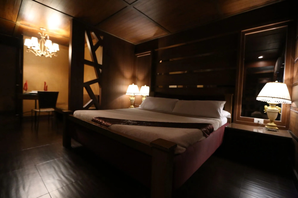 Victoria Court Suites - Pasig