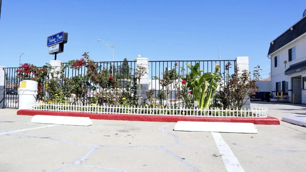 Value Inn Bellflower