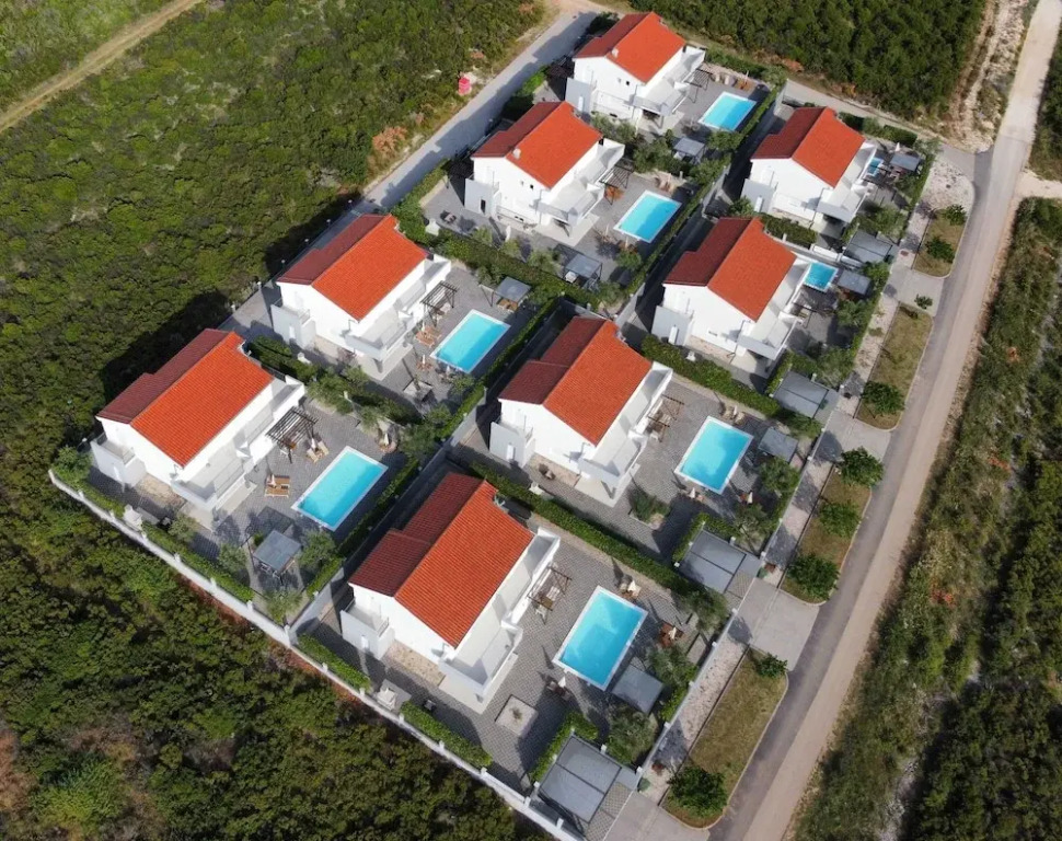 Luxury Escape with Swimming Pool & Modern Design