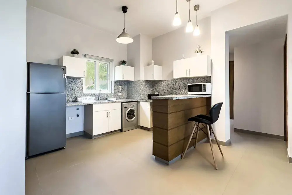 Xuru Stays I The 2bdr Warmhearted Waterside Apt