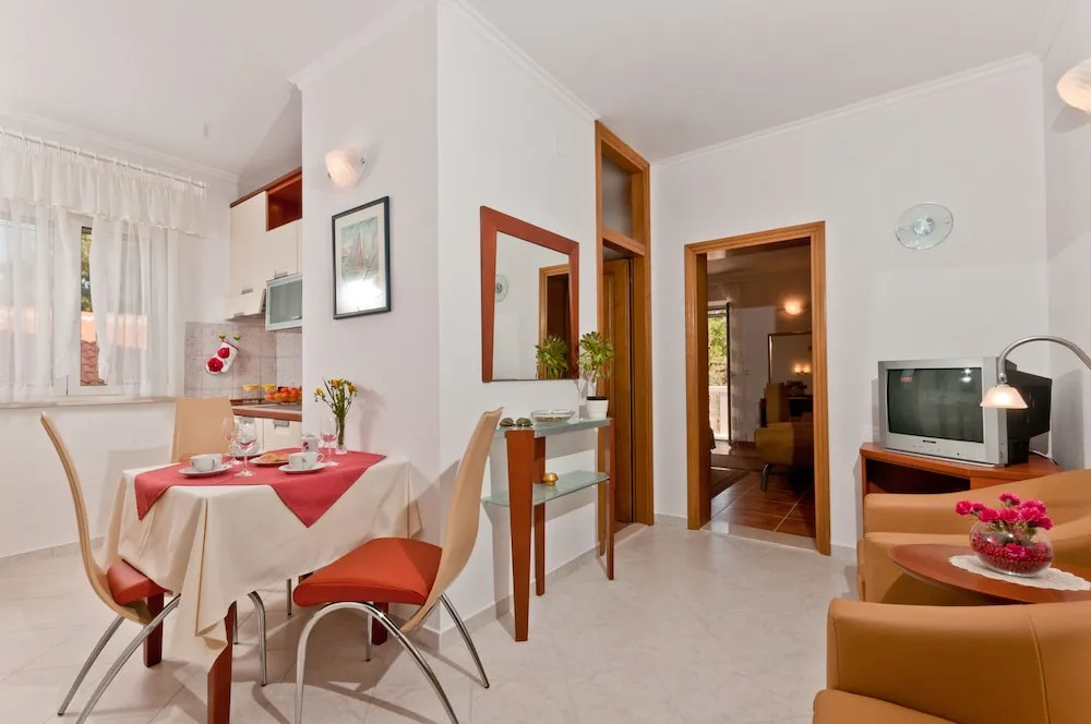 Barba Petra Dvori Apartments