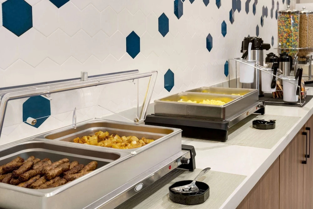 La Quinta Inn & Suites by Wyndham Denver Parker