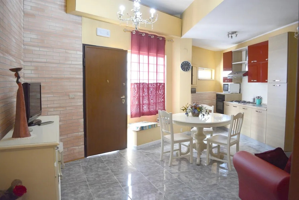 Apartment With 2 Bedrooms in Reggio Calabria - 2 km From the Beach