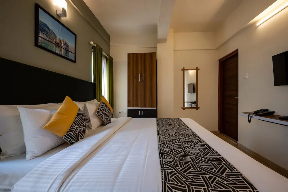 CJ GRANDE by Jesway Hotels & Resorts