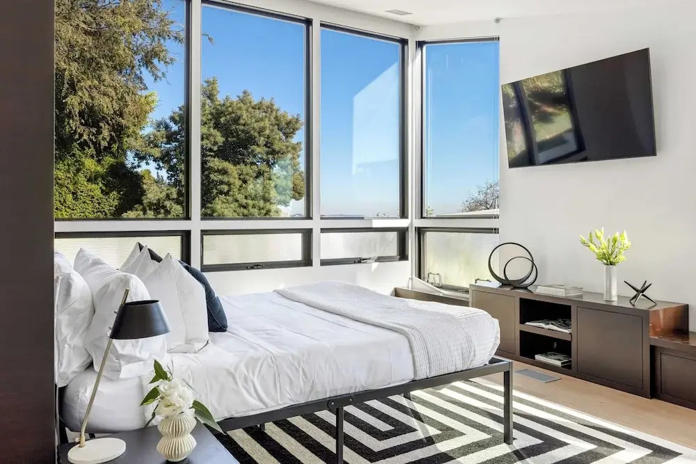 Kings Road West Hollywood Luxury Pool, Views, Firepit, Modern Design