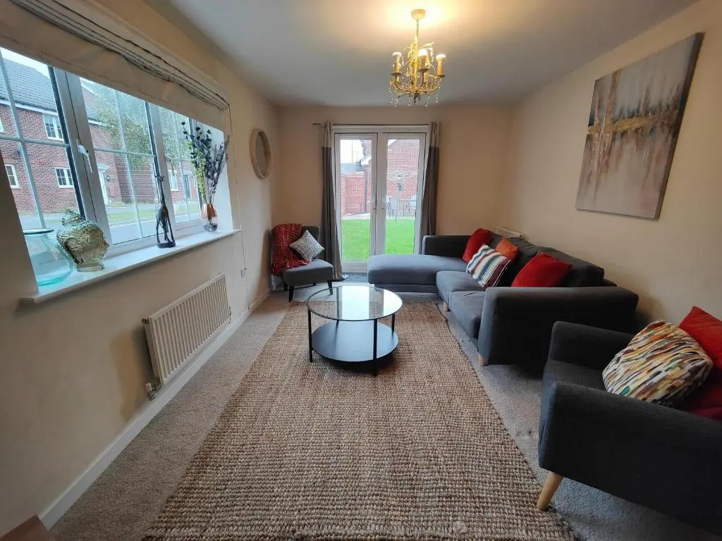 Lakeside-Dakota 3bed house 2bath parking M27 J5 Southampton Airport sleeps 6