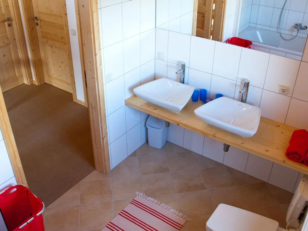 Spacious Chalet near Ski Area in Wolfsberg
