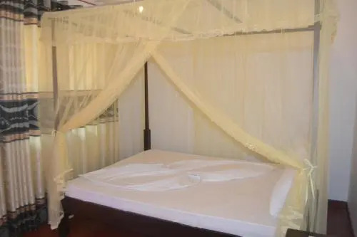 W7 Home Stay