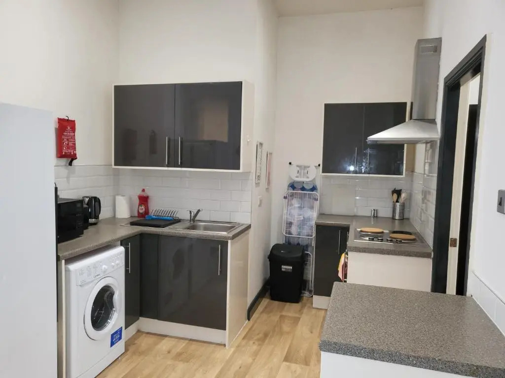 Central 2bed Apartment w/parking