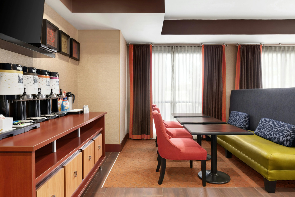 Hampton Inn Houston Stafford