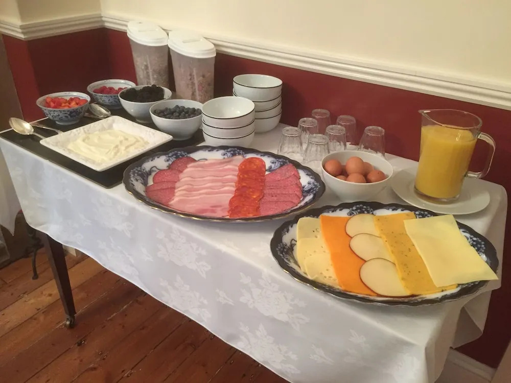 Dartfordleigh B&B
