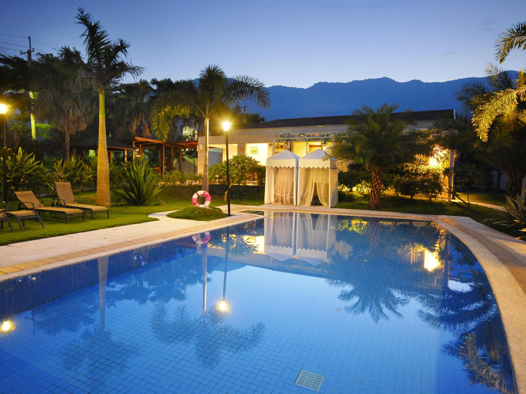 21 Holiday Resort